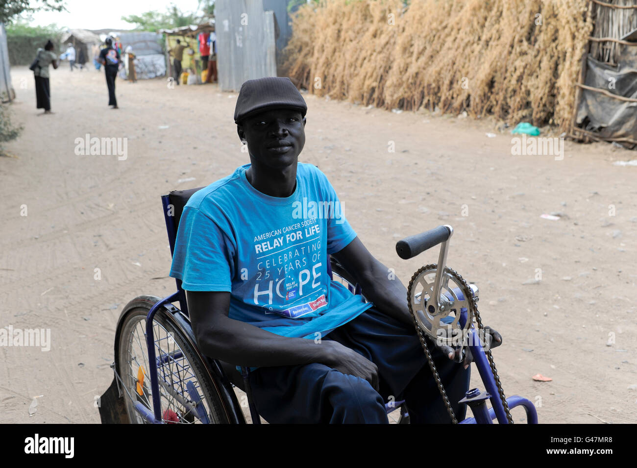 Kenia Turkana-Region, UNHCR Flüchtling Lager Kakuma, wo dauerhafte 80,000 Flüchtlinge aus Somalia, Äthiopien, Süd-Sudan leben, Daniel Bol aus dem Südsudan / KENIA UNHCR Fluechtlingslager Kakuma in der Turkana-Region, Hier Leben ca. 80.000 Fluechtlinge aus Somalia Sudan Aethiopien u.a., Fluechtling Daniel Bol aus Dem Suedsudan Stockfoto