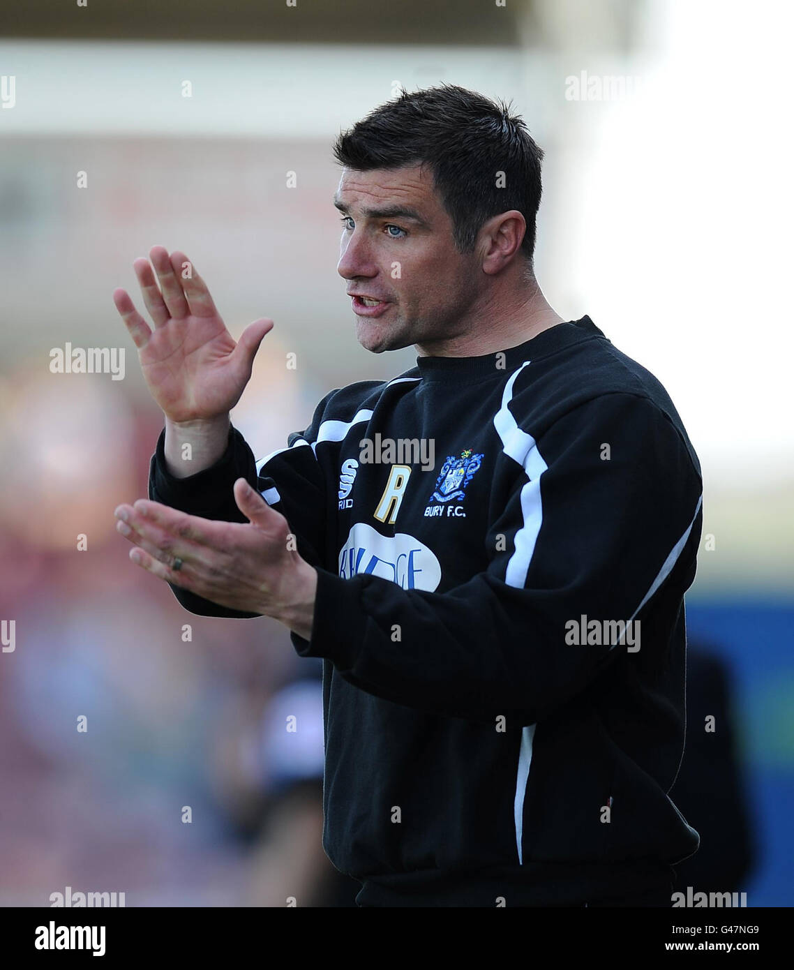 Bury-Manager Richie Barker beim Spiel npower League Two im Sixfields Stadium, Northampton. Stockfoto