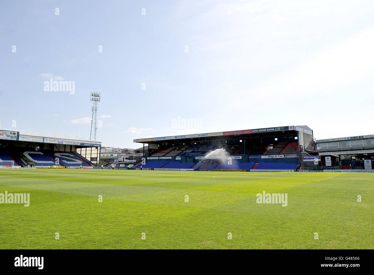 Fußball - npower Football League One - Oldham Athletic / Charlton Athletic - Boundary Park. Ein allgemeiner Blick auf Boundry Park Stockfoto