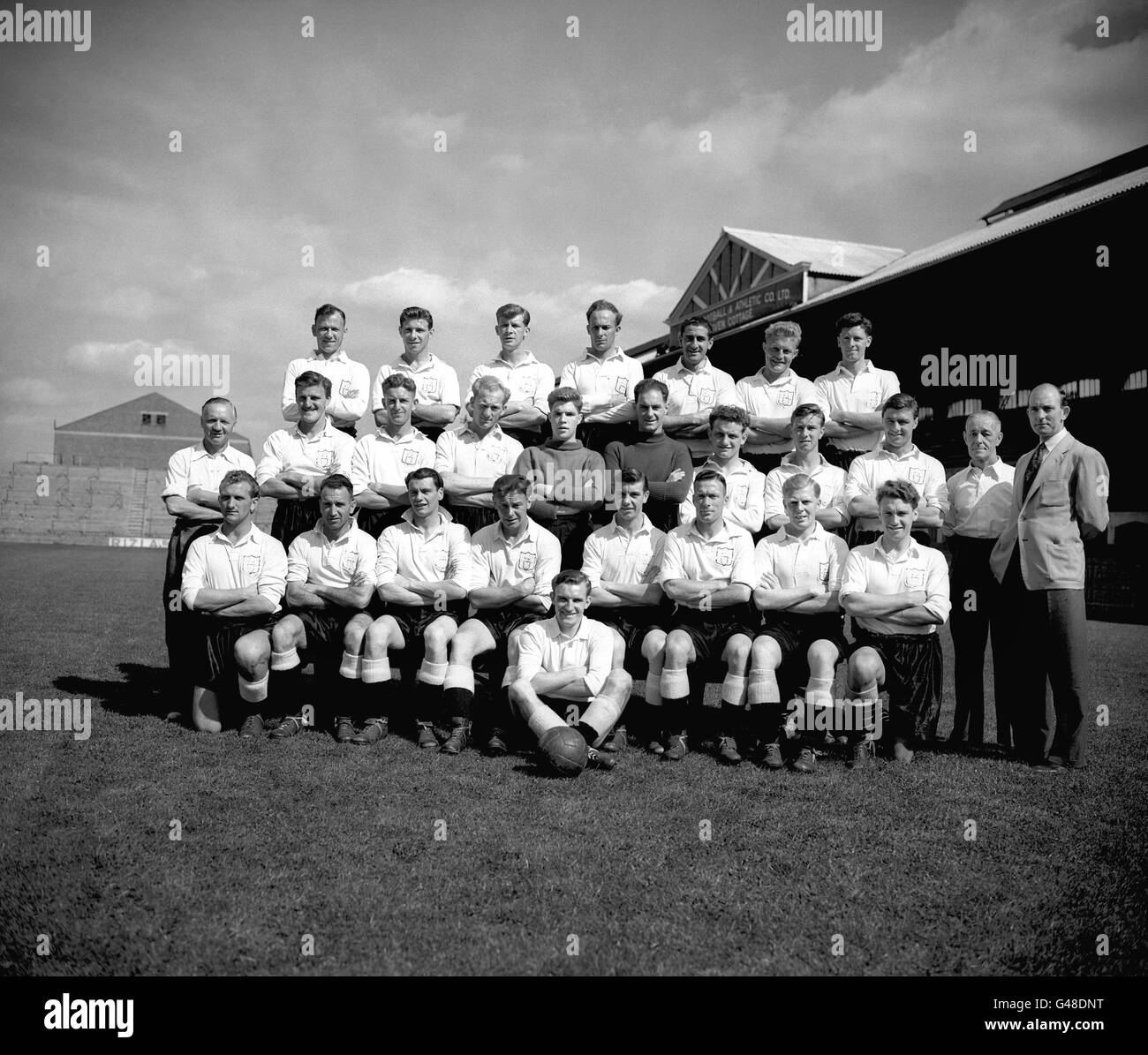 Fußball - Liga Division 2 - Fulham Photocall - Craven Cottage Stockfoto