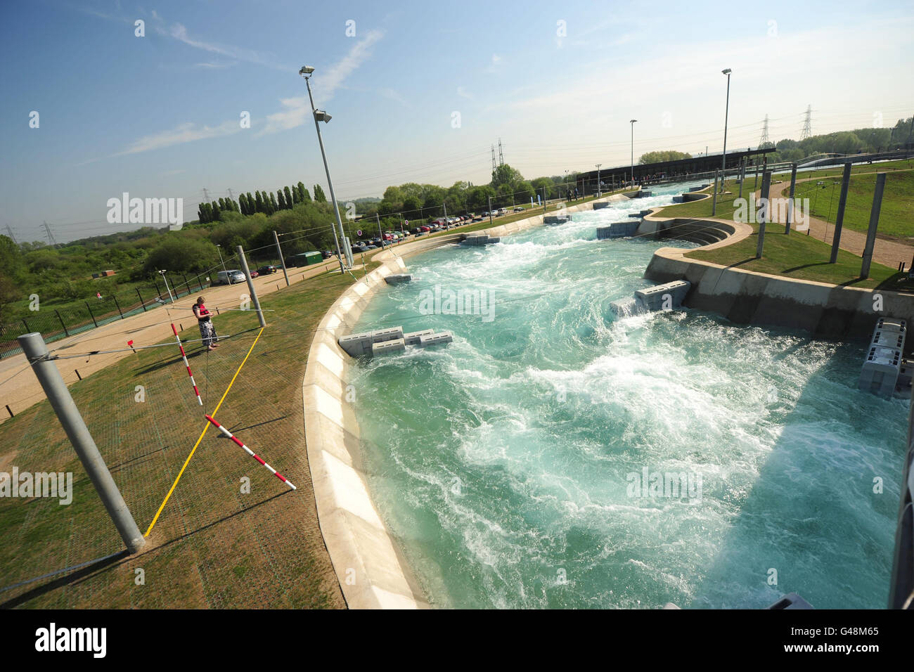 Eine allgemeine Ansicht des Lee Valley Water Center Veranstaltungsort für die Olympischen Kanusport während des Lee Valley White Water Center Media Day, Hertfordshire. Stockfoto