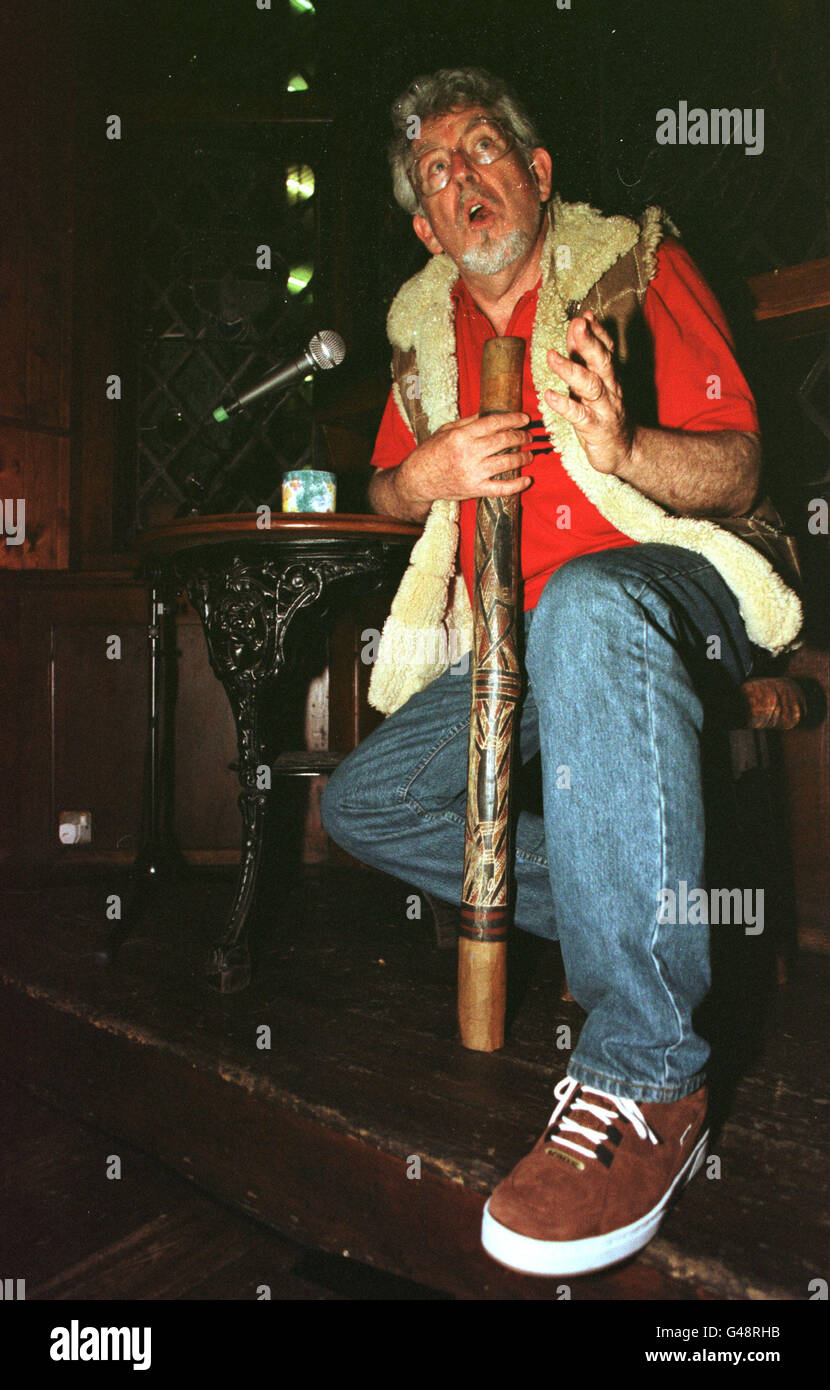 Didgeridoo rolf harris rolfharriscollection Fotos und Bildmaterial in