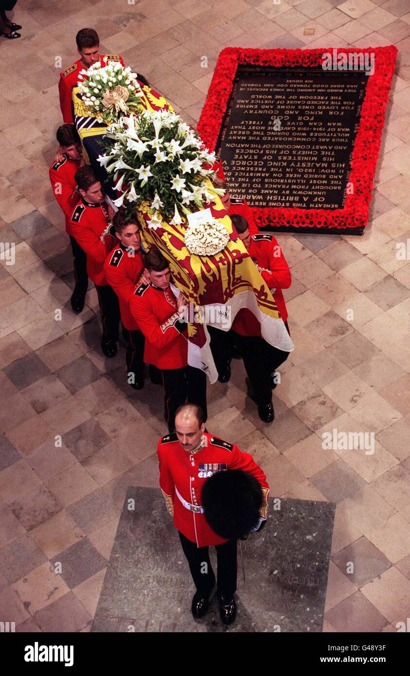 Warum Dianas Sarg Mit Blei Ausgekleidet Beerdigung von diana prinzessin von wales -Fotos und -Bildmaterial in