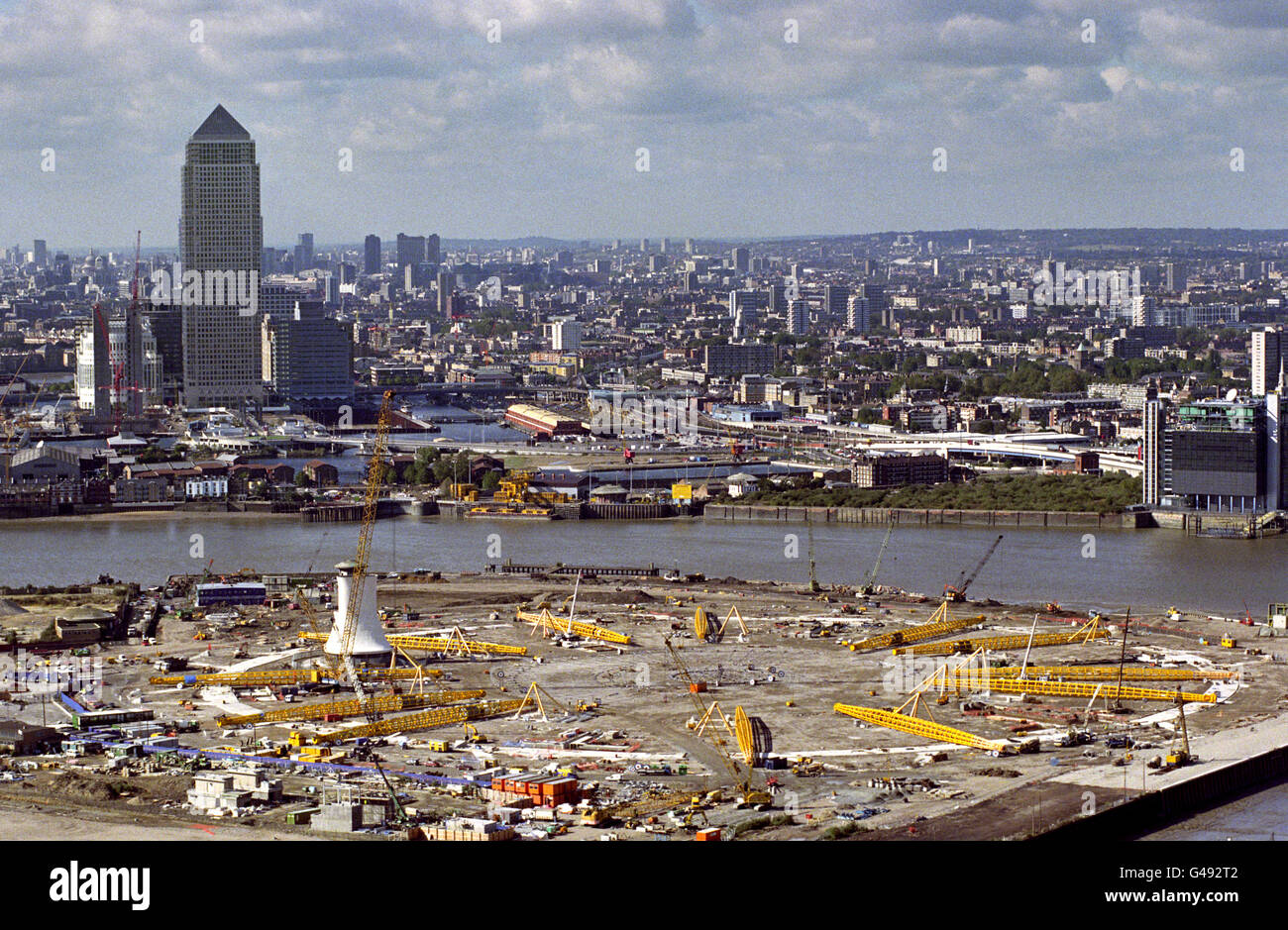 London-Gebäude und Wahrzeichen - der Millennium Dome - 1997 Stockfoto