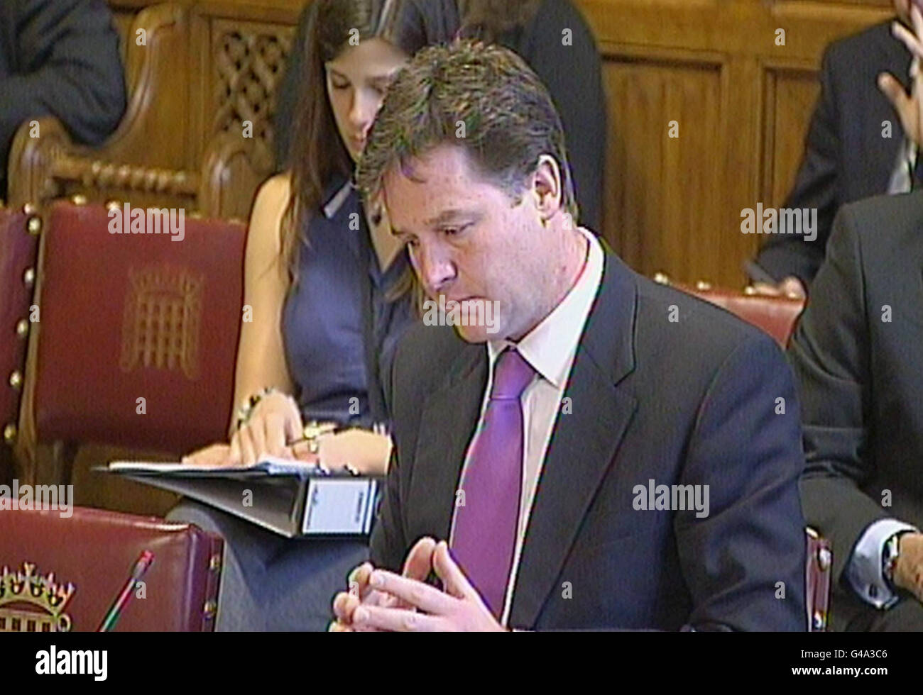 Der stellvertretende Premierminister Nick Clegg gibt dem Verfassungsausschuss der Oberen im House of Lords, London, Beweise. Stockfoto