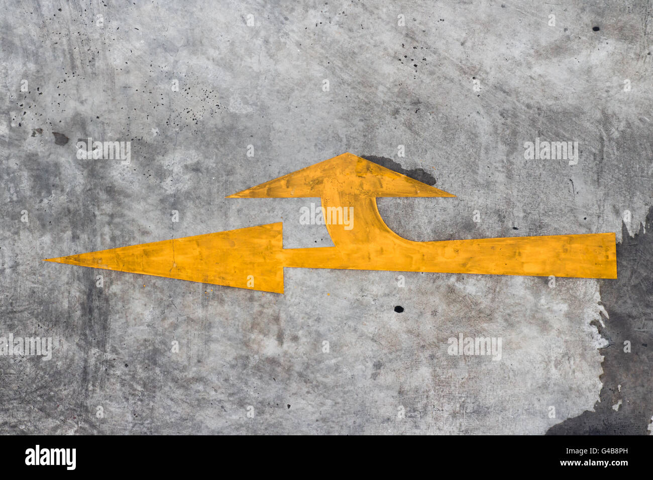 Verkehrsschilder-Strategie und biegen Sie rechts ab Stockfoto
