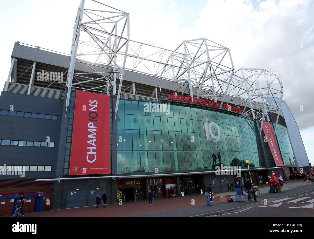 Fußball - FA Youth Cup - Finale - zweite Etappe - Manchester United / Sheffield United - Old Trafford. Gesamtansicht von Old Trafford Stockfoto