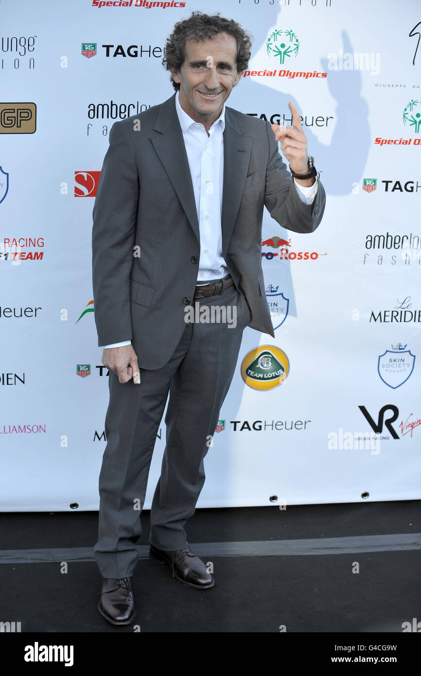 Motorsport - Formel-1-Weltmeisterschaft 2011 - Großer Preis Von Monaco - Amber Lounge Fashion Show - Monte Carlo. Der ehemalige französische F1-Pilot Alain Prost kommt bei der Amber Lounge Fashion Show an Stockfoto