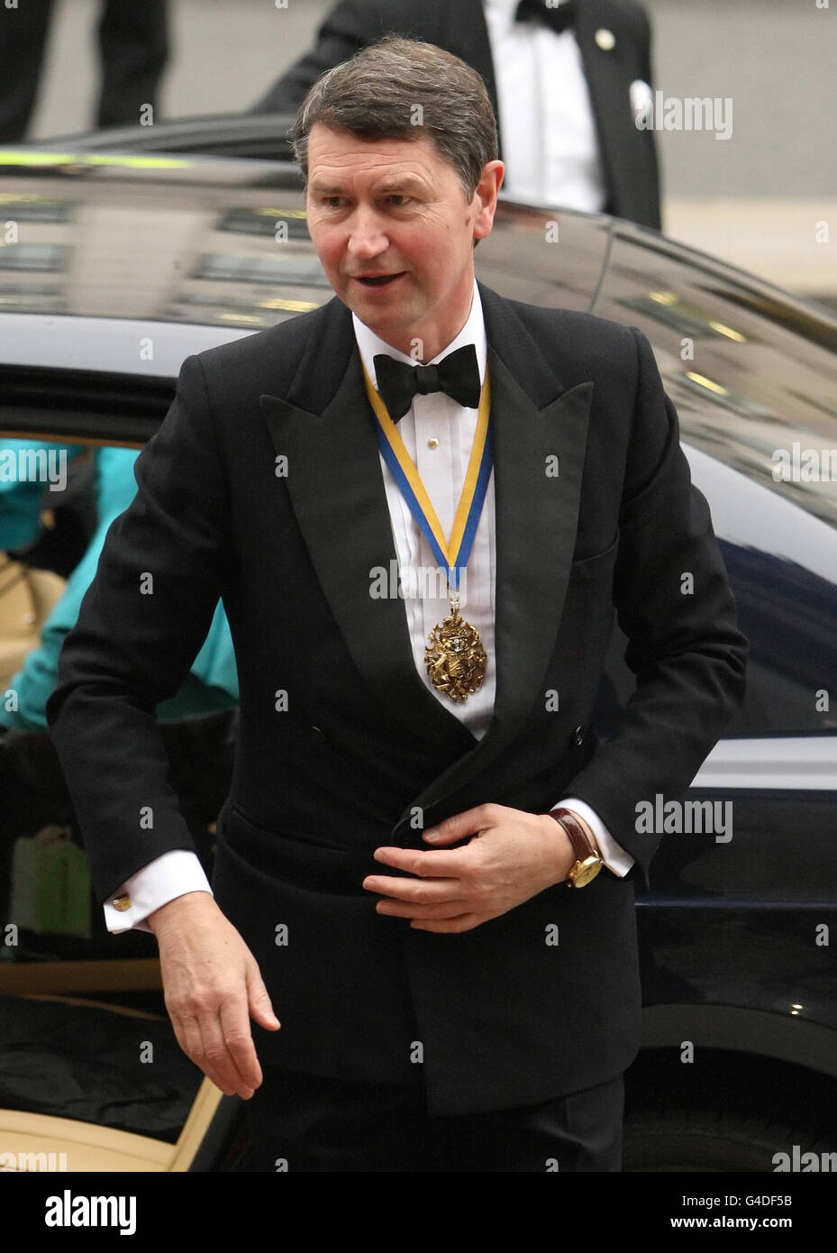 Vizeadmiral Tim Laurence kommt zu einem Empfang und Abendessen für Worshipful Companies, anlässlich des 90. Geburtstages des Herzogs von Edinburgh in der Fishmongers' Hall, London. Stockfoto