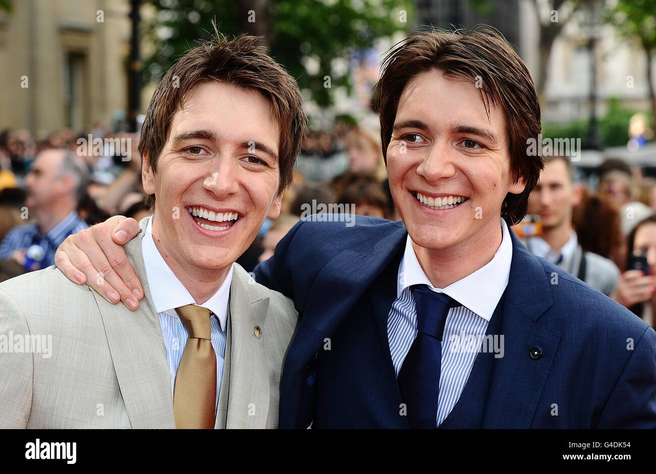 близнецы популярные люди. близнецы популярные люди. эштон кутчер и его брат близнец. джереми лондон в молодости. оливер и джеймс фелпс.