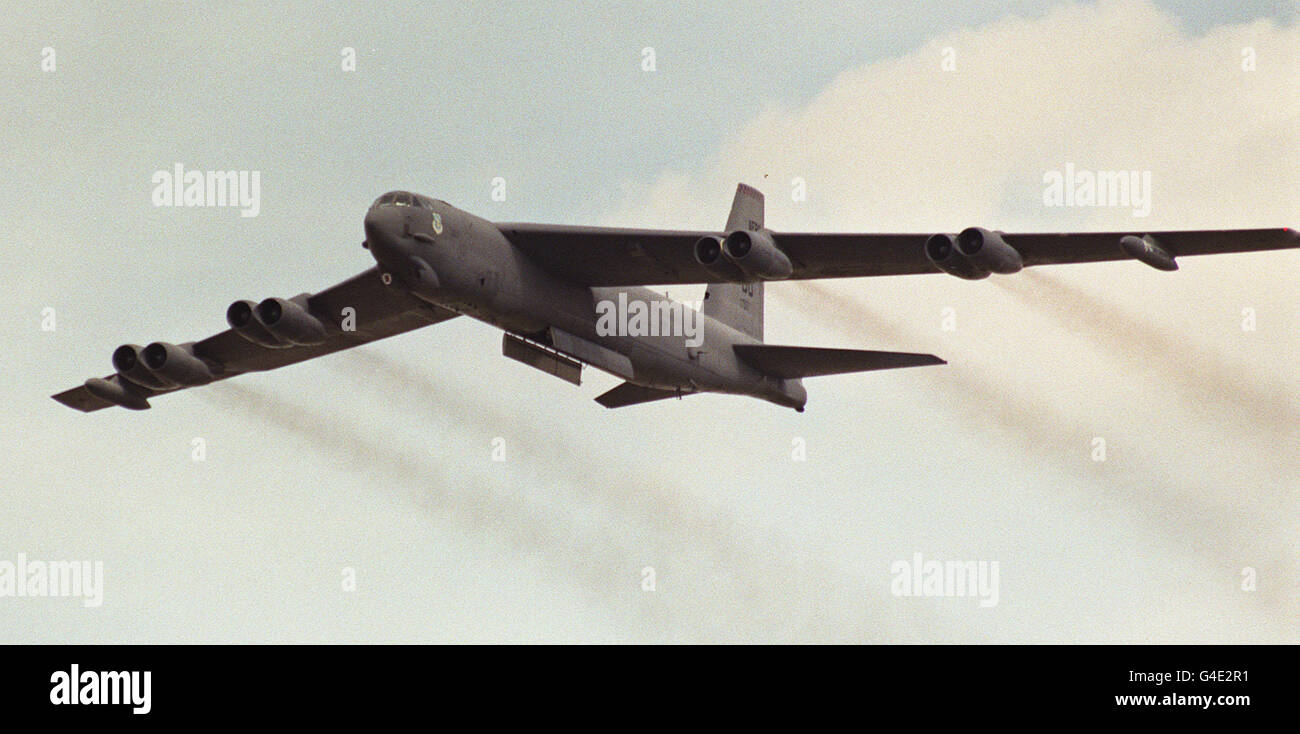 Juli 1998 Filer von einem US-Boeing B-52 Stratofortress. Von Paul Jarrett. Stockfoto