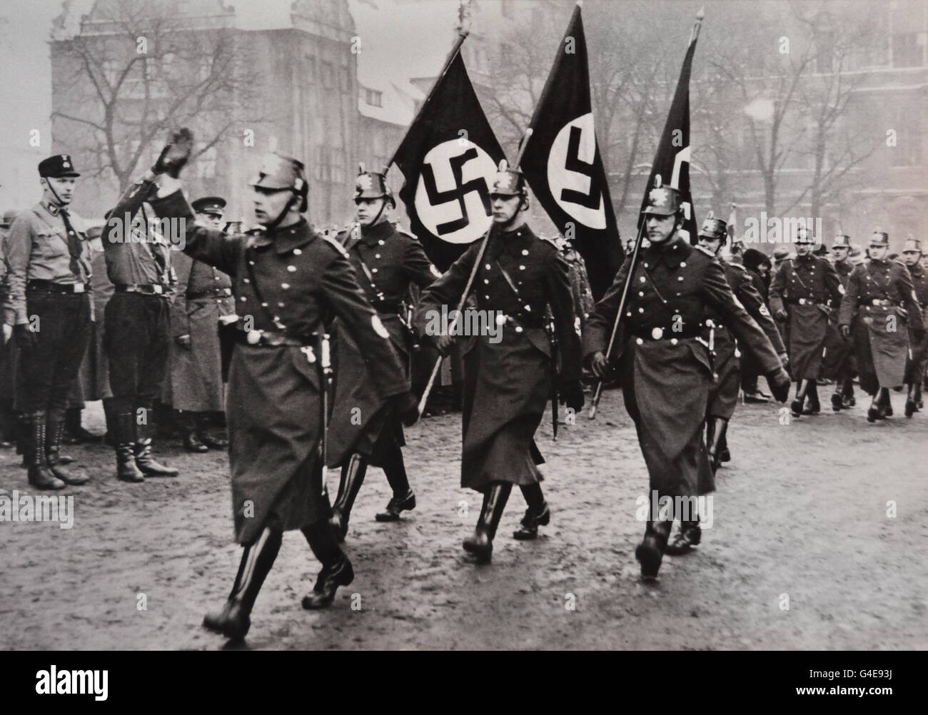 Berliner Polizei Ablösung März bei einer Kundgebung der Nazis Teil März 1933 (historisches Museum der Topographie des Terrors an Stelle der ehemaligen Gestapo-Zentrale) Berlin Deutschland Stockfoto