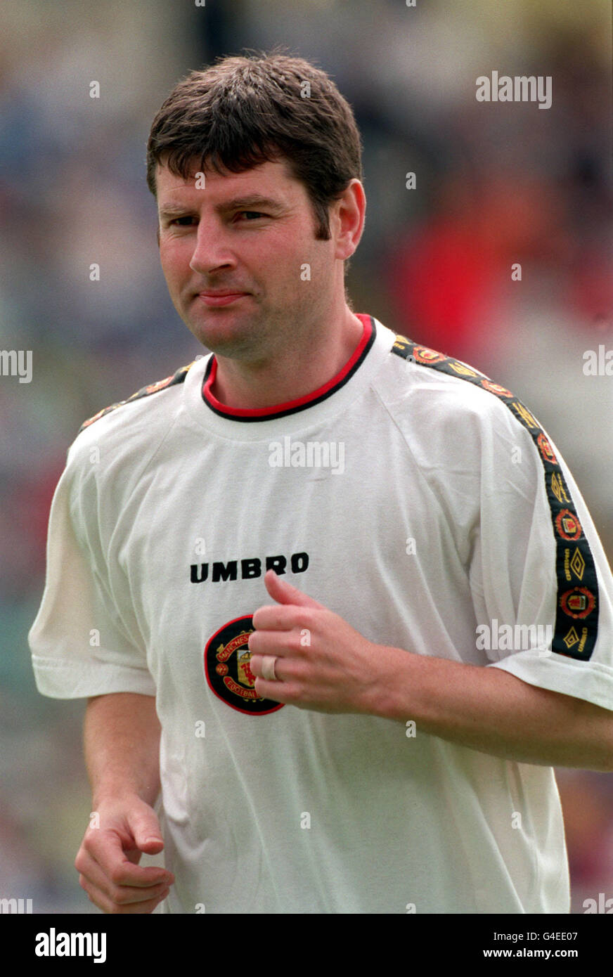 PA NACHRICHT FOTO 25.07.98 MANCHESTER UNITEDS DENIS IRWIN WÄHREND DER VORSAISON FREUNDSCHAFTSSPIEL GEGEN BIRMINGHAM CITY AT ST. ANDREWS IN BIRMINGHAM Stockfoto