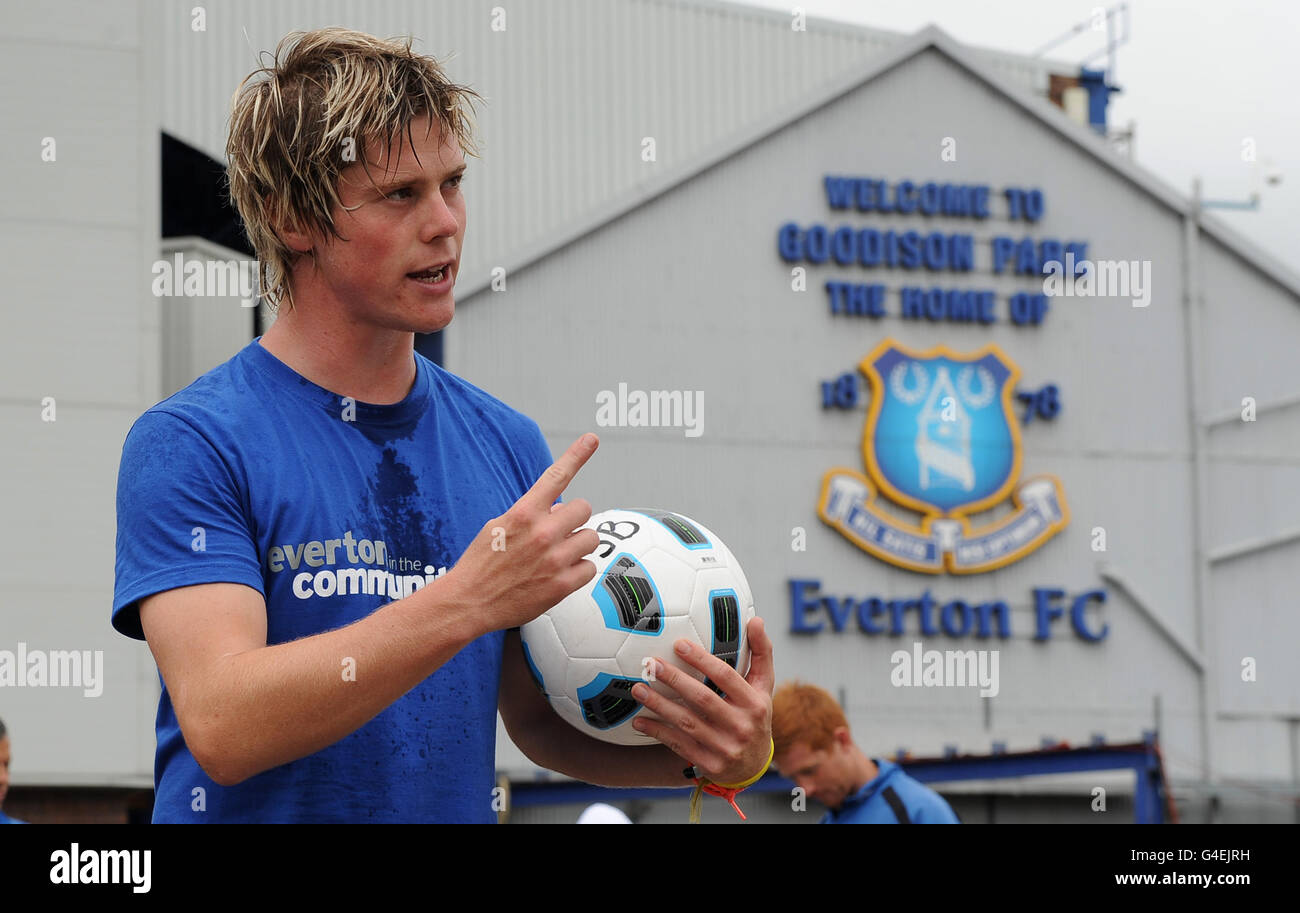 Fußball - Everton im Goodison Park Community - Start innen rechts- Stockfoto
