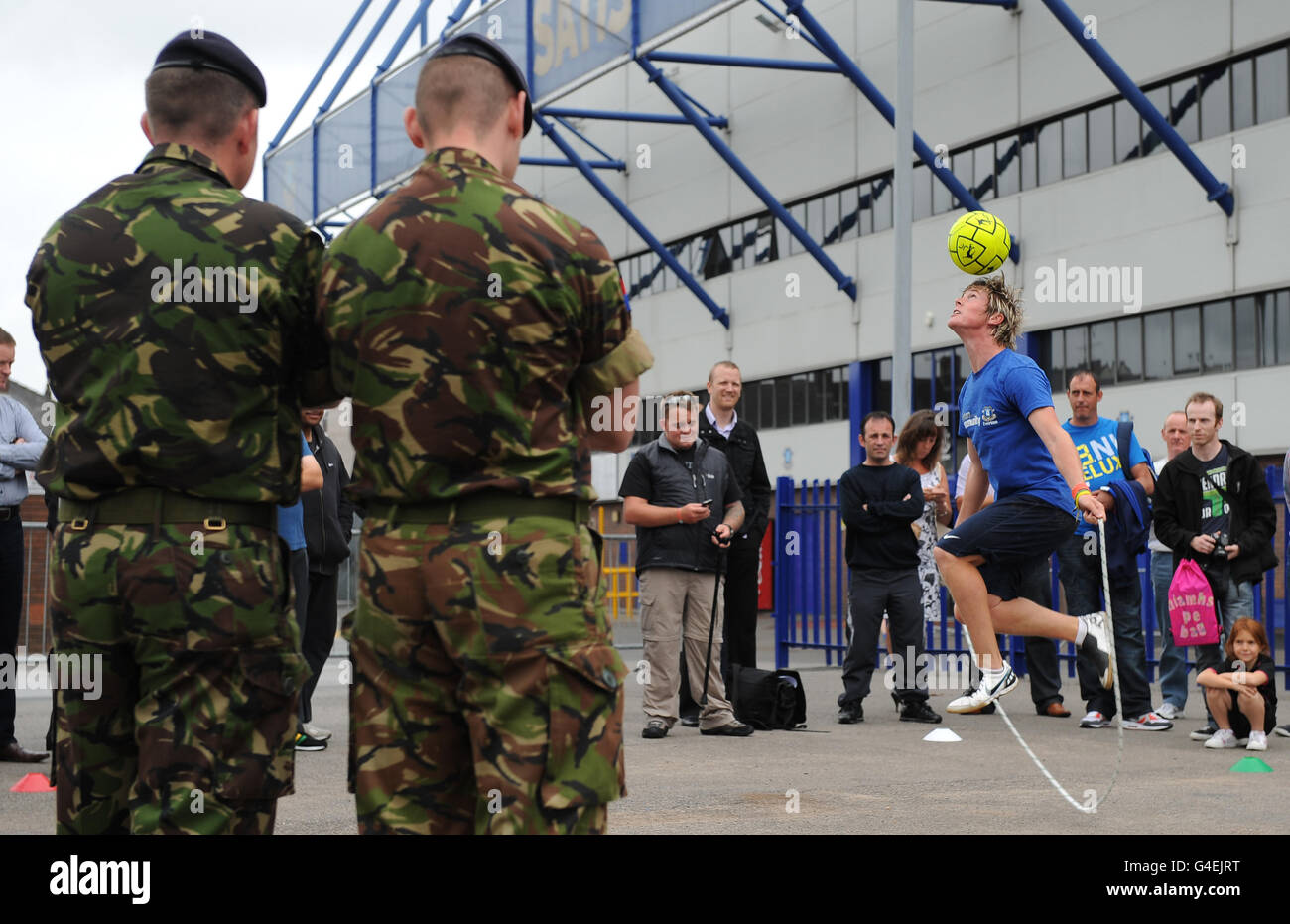 Fußball - Everton im Goodison Park Community - Start innen rechts- Stockfoto