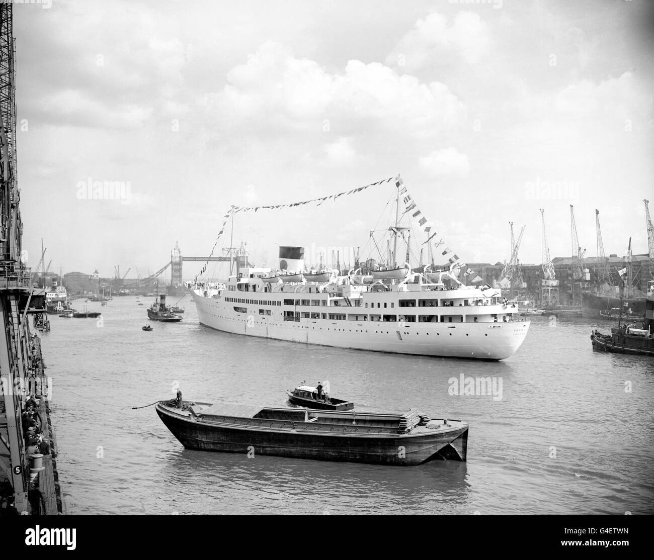 Transport - "Patricia" Cruise Liner - oberen Pool, London Stockfoto