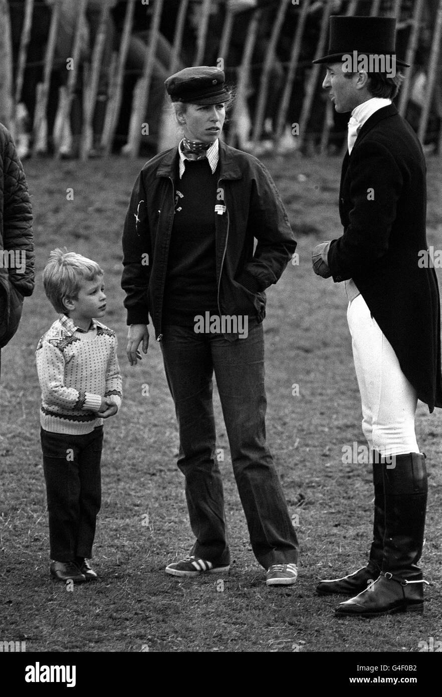 PA-NEWS-FOTO 16.04.82 PRINZESSIN ANNE UND EHEMANN CAPTAIN MARK PHILLIPS MIT PETER PHILLIPS WÄHREND DER BADMINTON HORSE TRIALS BEI AVON Stockfoto