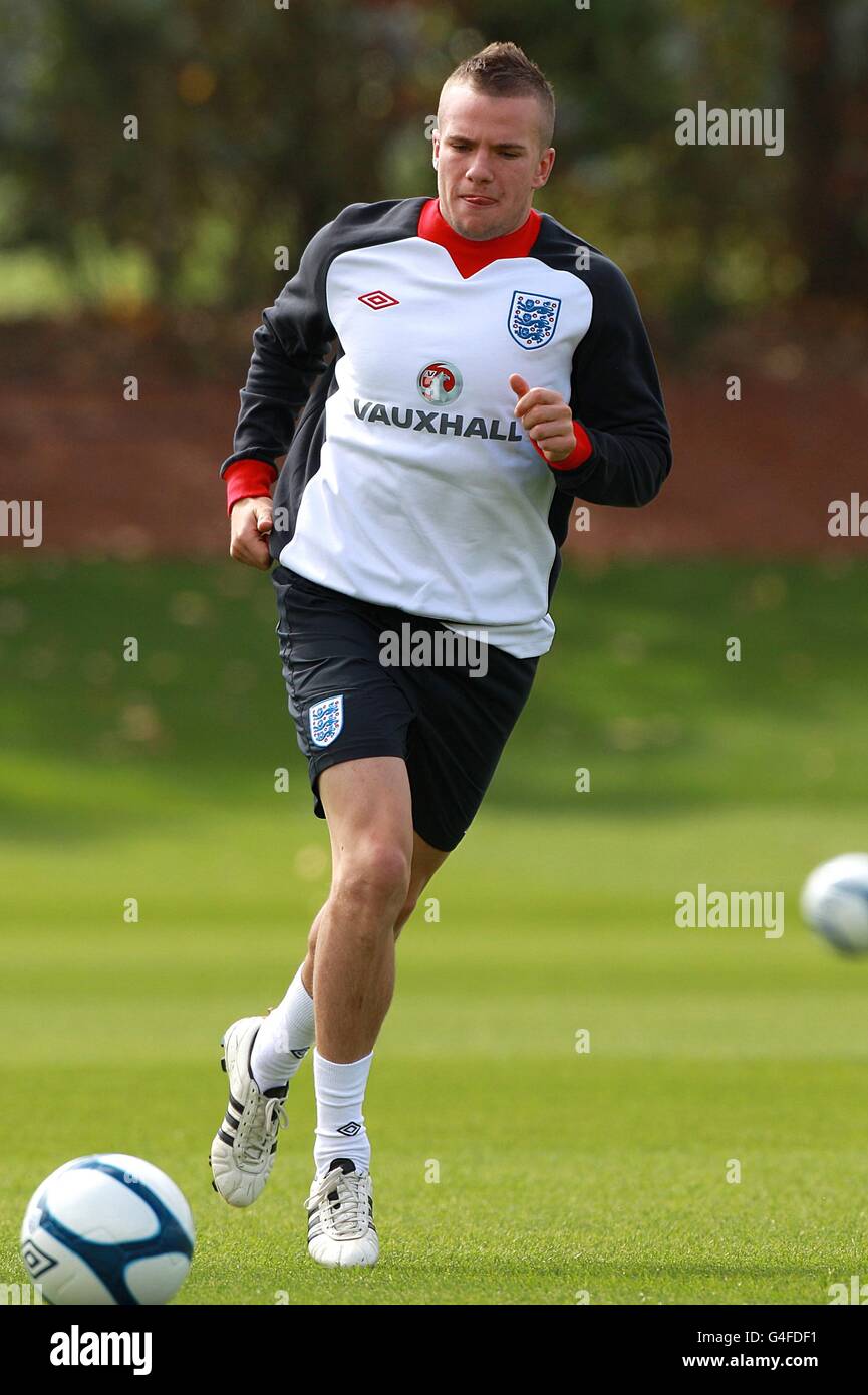 Fußball - International freundlich - England gegen Holland - England Training - Tag zwei - London Colney. Englands Tom Cleverley während des Trainings Stockfoto