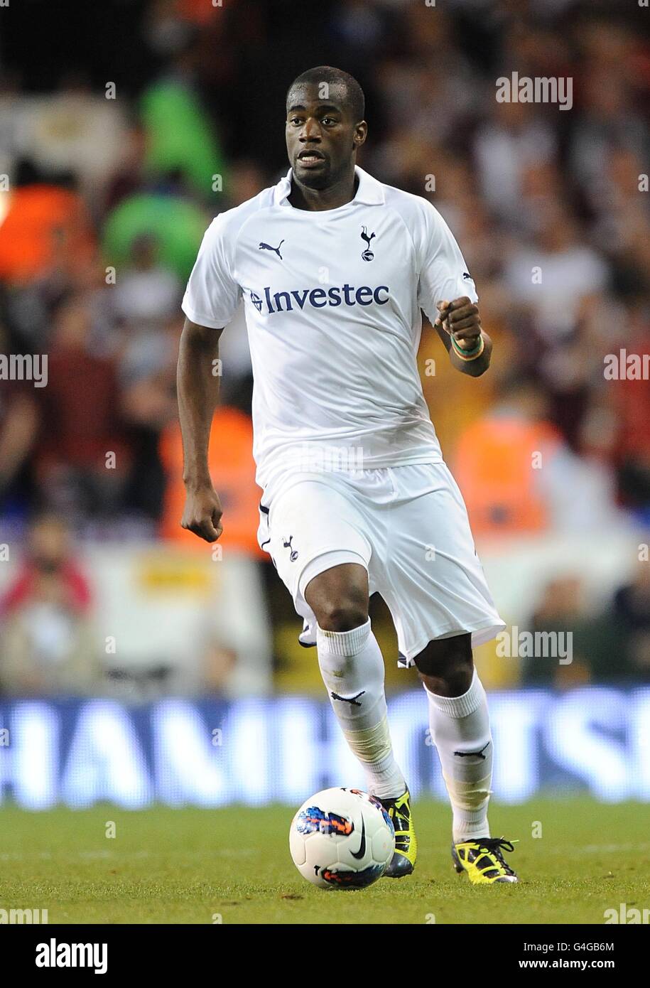 Fußball - UEFA Europa League - Play offs - Second Leg - Tottenham Hotspur gegen Heart of Midlothian - White Hart Lane. Sebastien Bassong, Tottenham Hotspur Stockfoto