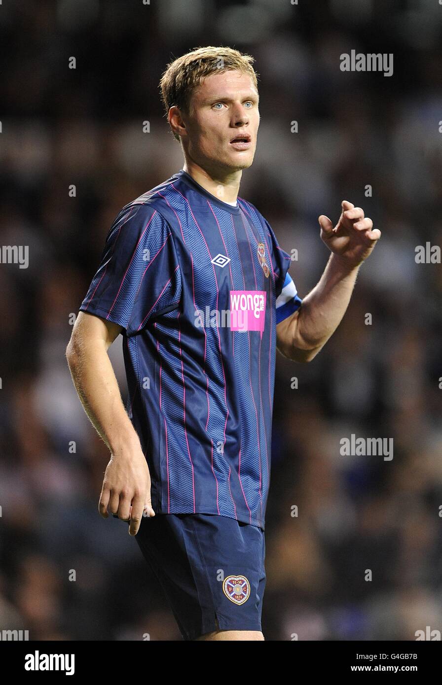 Fußball - UEFA Europa League - Play offs - Second Leg - Tottenham Hotspur gegen Heart of Midlothian - White Hart Lane. Marius Zaliukas, Herz Von Midlothian Stockfoto