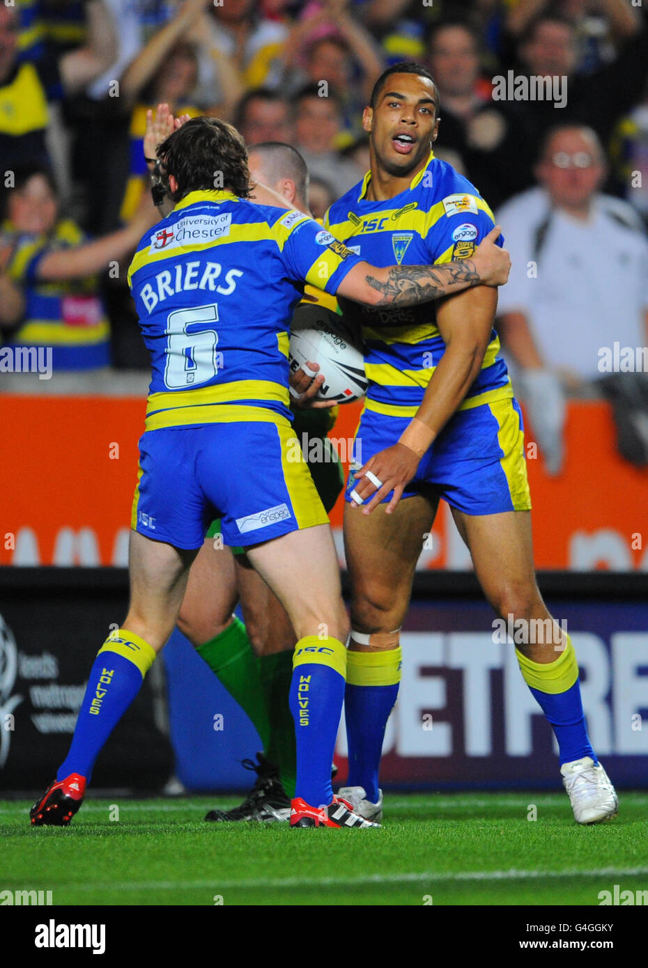 Rugby League - Engage Super League - Hull FC gegen Warrington Wolves - KC Stadium. Ryan Atkins von Warrington Wolves feiert seinen Versuch während des Engage Super League-Spiels im KC Stadium, Hull. Stockfoto