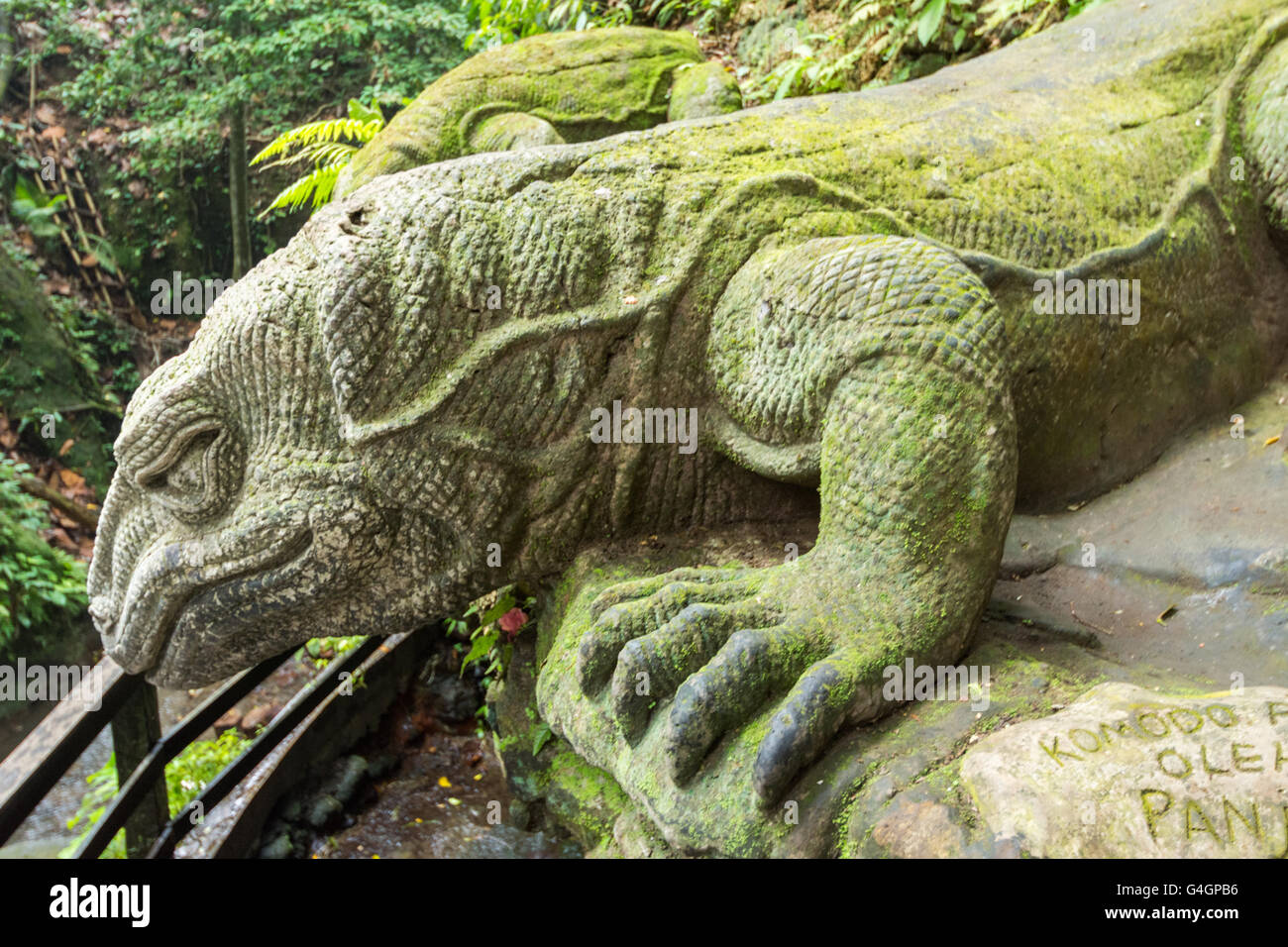 Rieseneidechse in heiliger Affenwald Heiligtum, Ubud, Bali, Indonesien Stockfoto