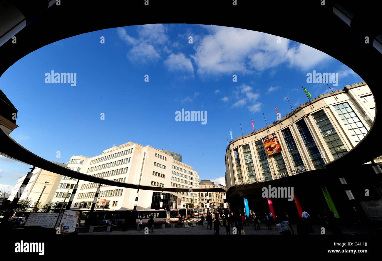 Gesamtansicht des Eingangs zum Brüsseler Hauptbahnhof Station Stockfoto