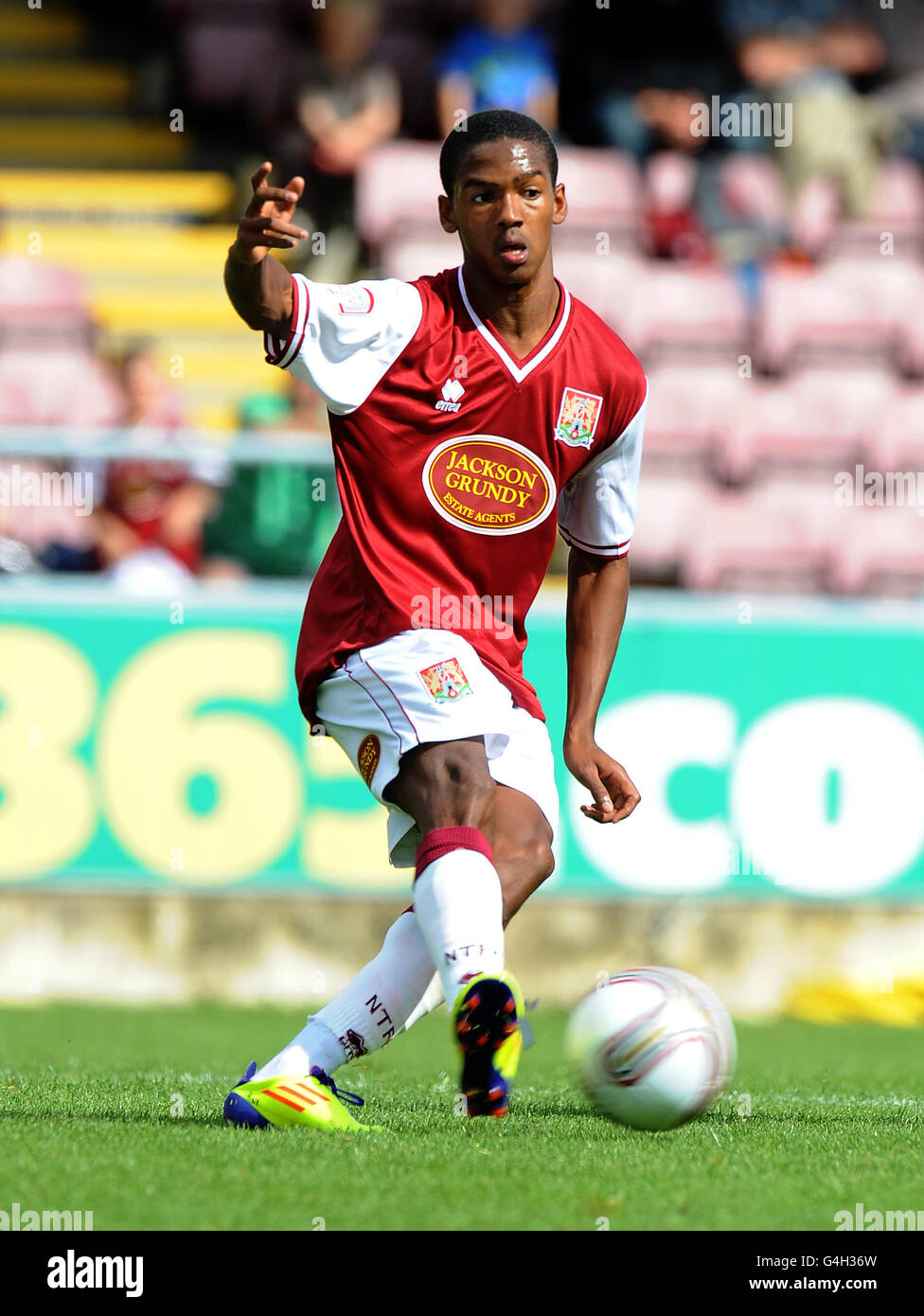 Fußball lewis young Fotos und Bildmaterial in hoher Auflösung Alamy