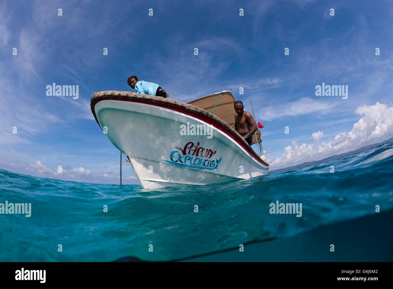 Tauchen Boot Papua Entdecker Resort, Gam, Raja Ampat, West-Papua, Indonesien Stockfoto