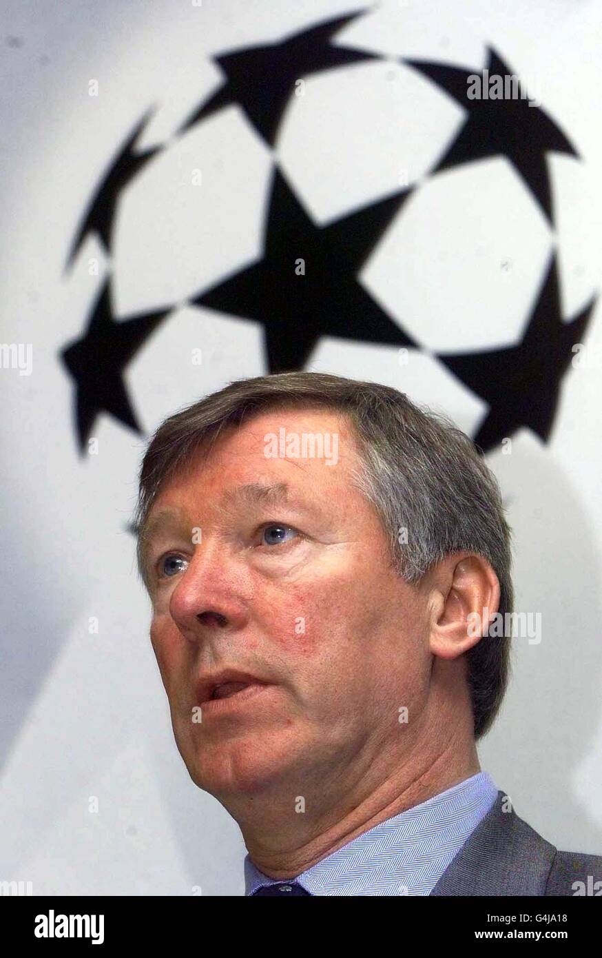 Alex Ferguson, Manager von Manchester United, während einer Pressekonferenz im Old Trafford, Manchester, vor dem Halbfinale der UEFA Champions League mit dem italienischen Fußballspieler Juventus in der ersten Etappe. Stockfoto