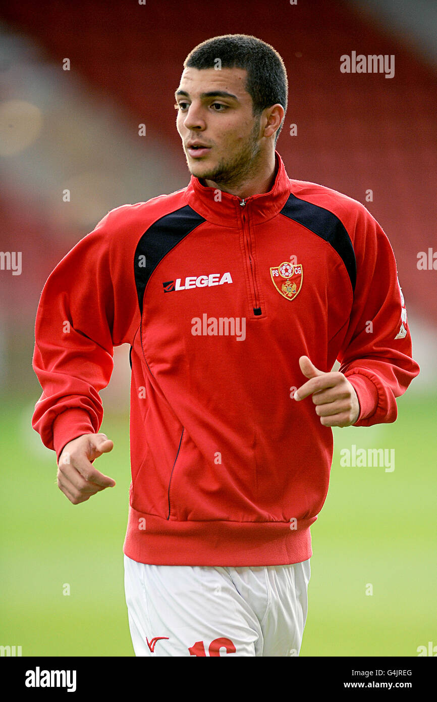 Fußball - UEFA U21 EURO 2013 - Wales V Montenegro - The Racecourse Ground Stockfoto