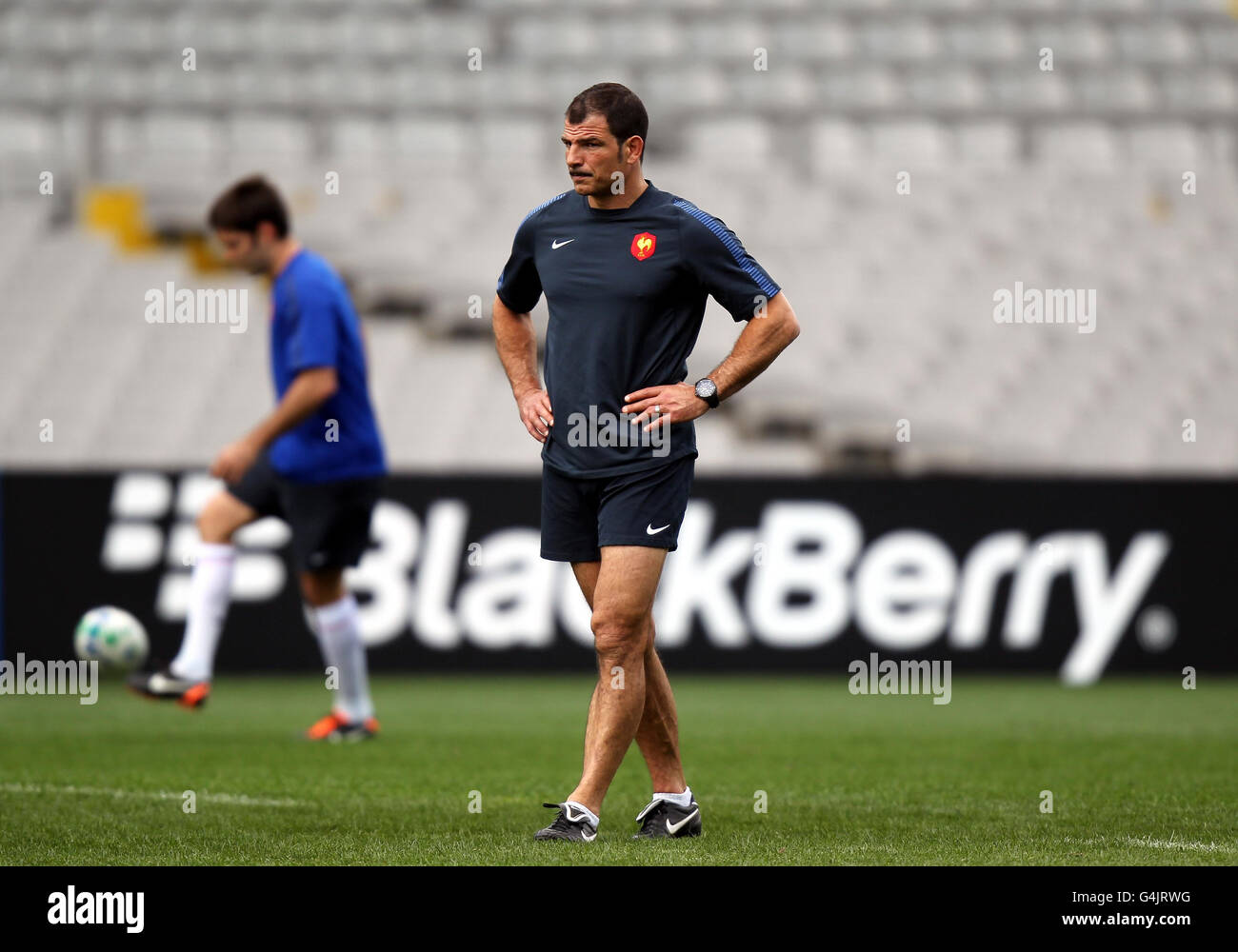 Rugby Union - Rugby-Weltmeisterschaft 2011 - Halbfinale - Wales gegen Frankreich - Frankreich Captains Run - Eden Park. Frankreich-Trainer Marc Lievremont während des Captain's Run im Eden Park, Auckland, Neuseeland. Stockfoto