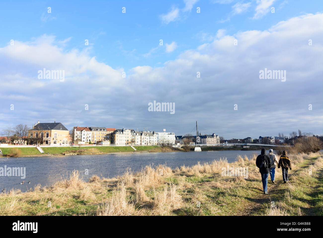 Fluss Elbe im Hafen von Pieschen, Deutschland, Sachsen, Sachsen, Dresden Stockfoto