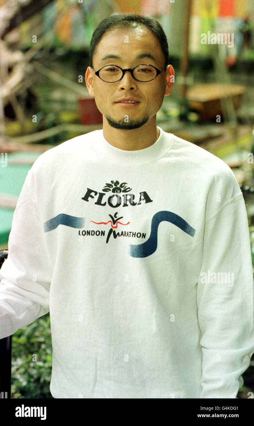 Marathonläufer/Ju Lee. Der Athlet Bon Ju Lee, der am Flora London Marathon 1999 teilnahm. Stockfoto