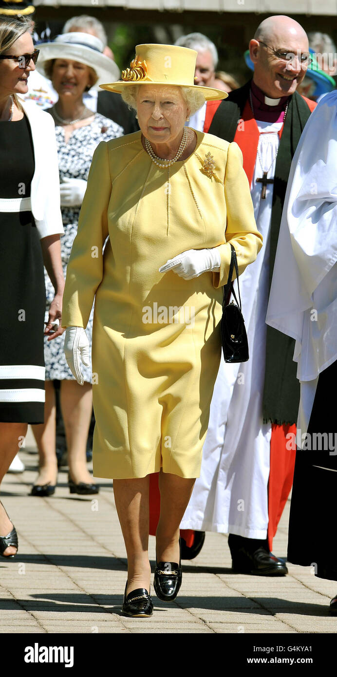 Die Königin kommt in der St. John the Baptist Church zum Morgendienst in der australischen Hauptstadt Canberra an. Stockfoto