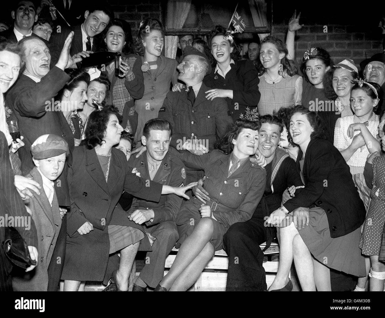 Zweiter Weltkrieg - British Empire - Heimatfront - VE Day - London - 1945 Stockfoto