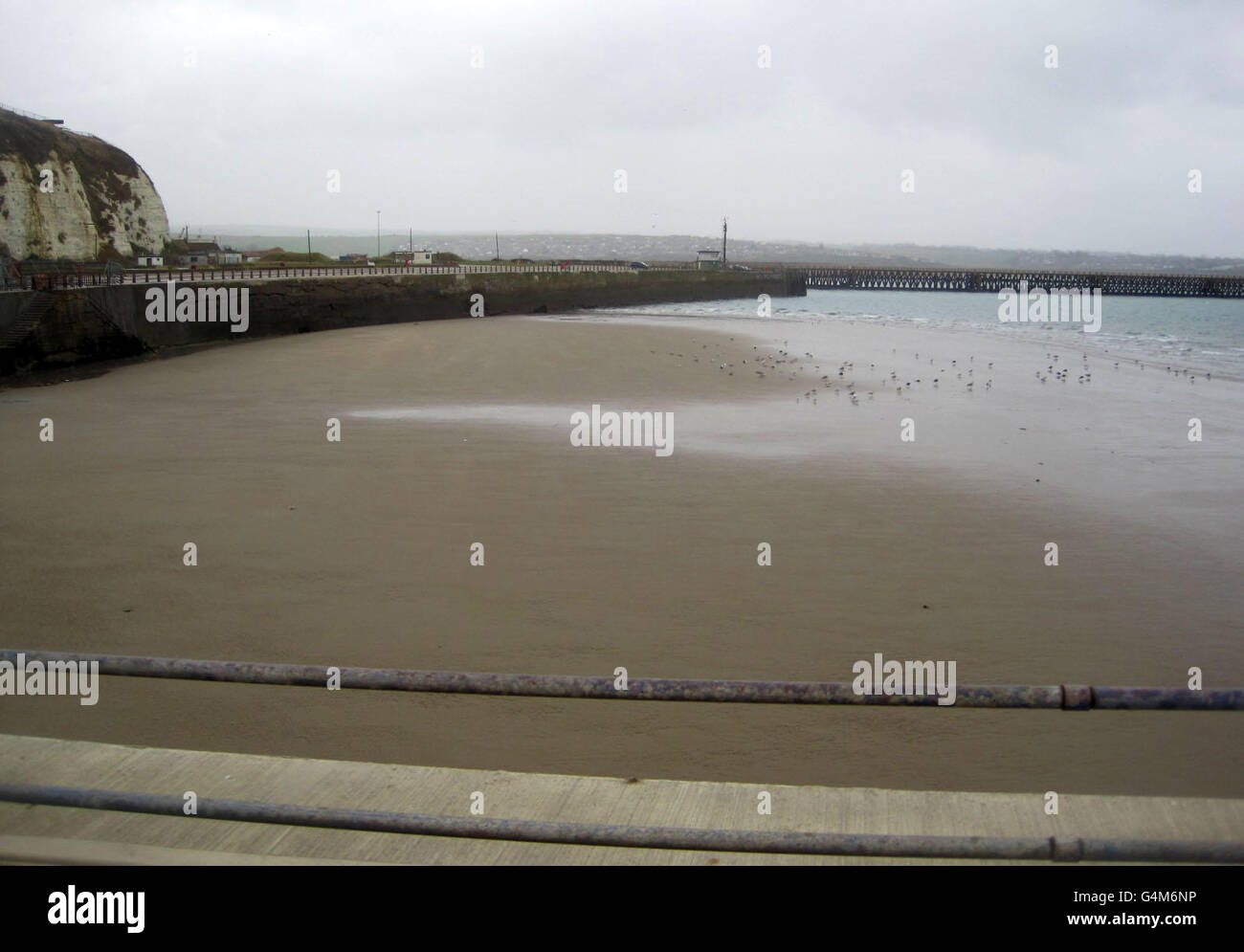 Ein allgemeiner Blick auf West Beach bei Newhaven, East Sussex, das im Zentrum eines Rechtsstreits über Pläne steht, einen Strand in eine "Stadt oder Dorf grün" zu verwandeln. Stockfoto