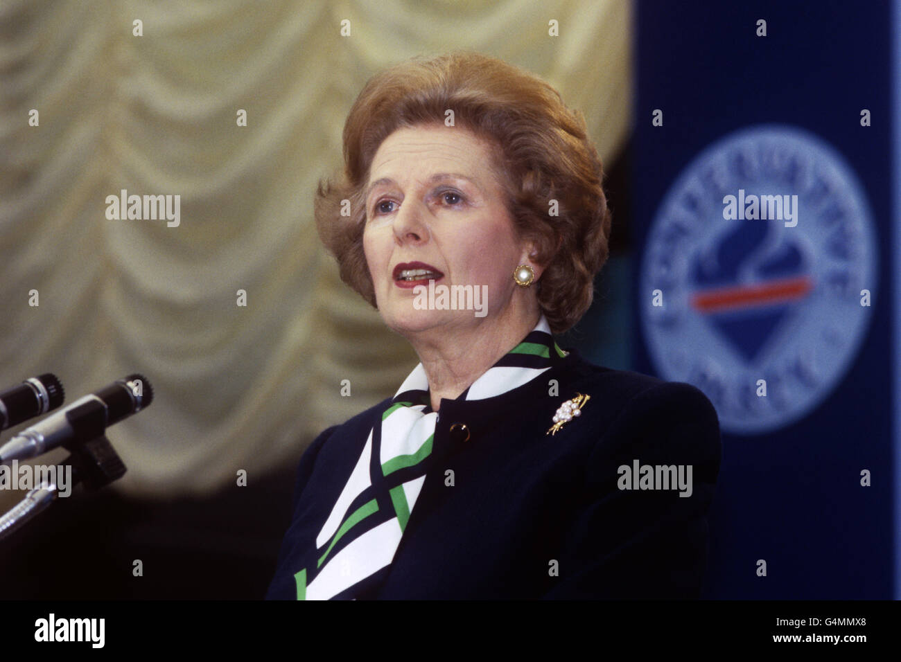 Politik - Margaret Thatcher - Keynote-Rede - konservative zentralen Rates Jahreskonferenz - Torquay Stockfoto