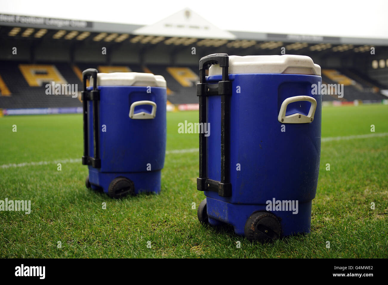 Fußball - Npower Football League One - Notts County V Wycombe Wanderers - Meadow Lane Stockfoto