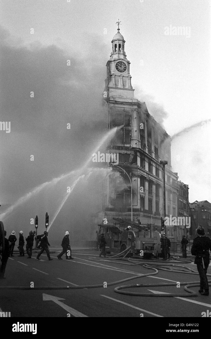 Katastrophen und Unfälle - Kaufhaus Fire - Aldgate, London Stockfoto