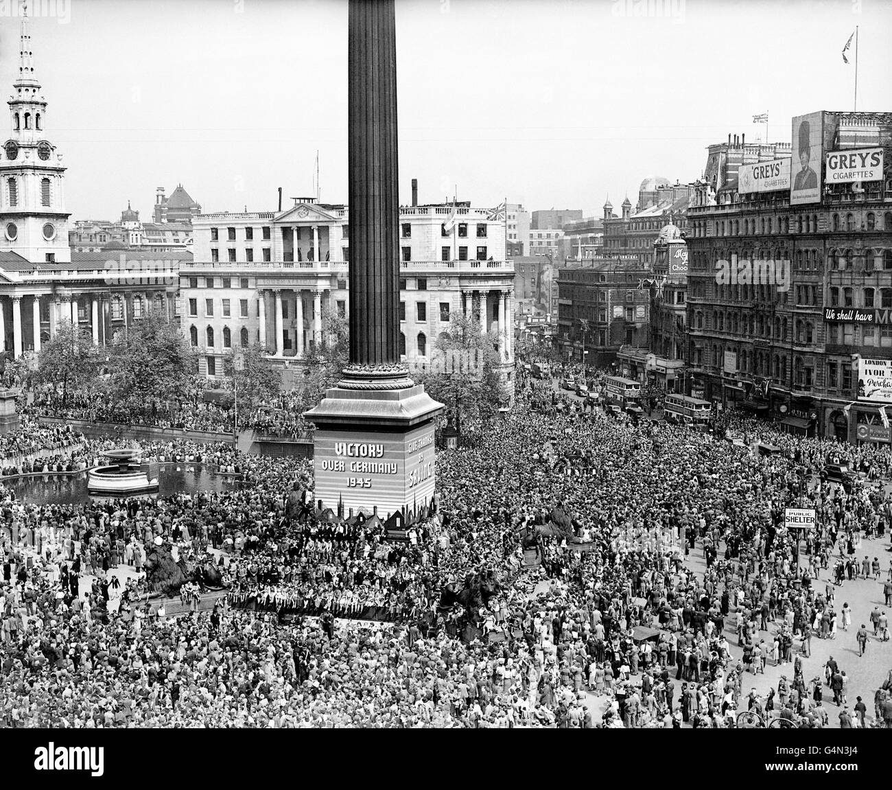 Zweiter Weltkrieg - UK & Commonwealth - Heimatfront - VE Day - London - 1945 Stockfoto
