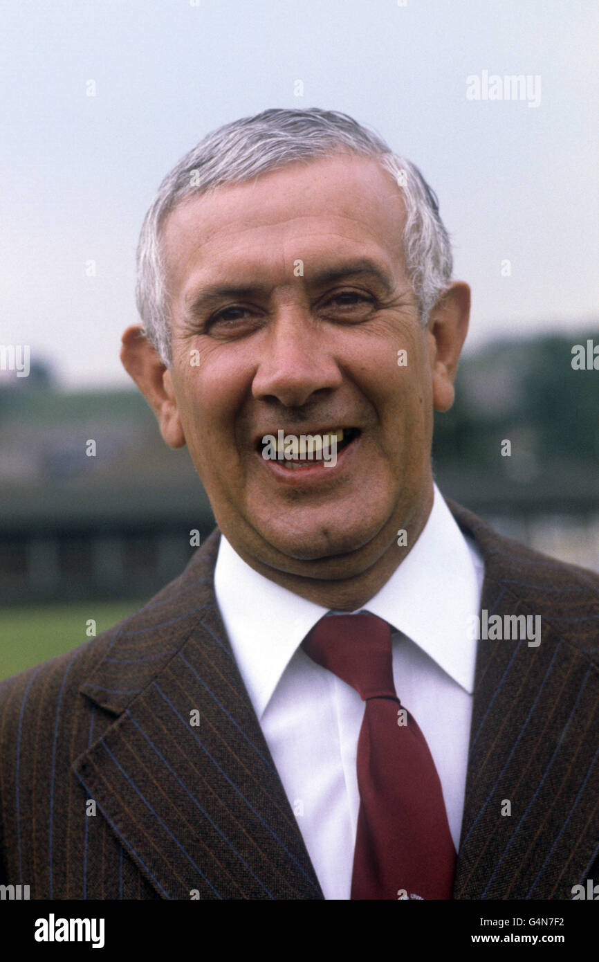 Fußball - League Division One - Leeds United Photocall. Jimmy Adamson, Leeds United Manager Stockfoto