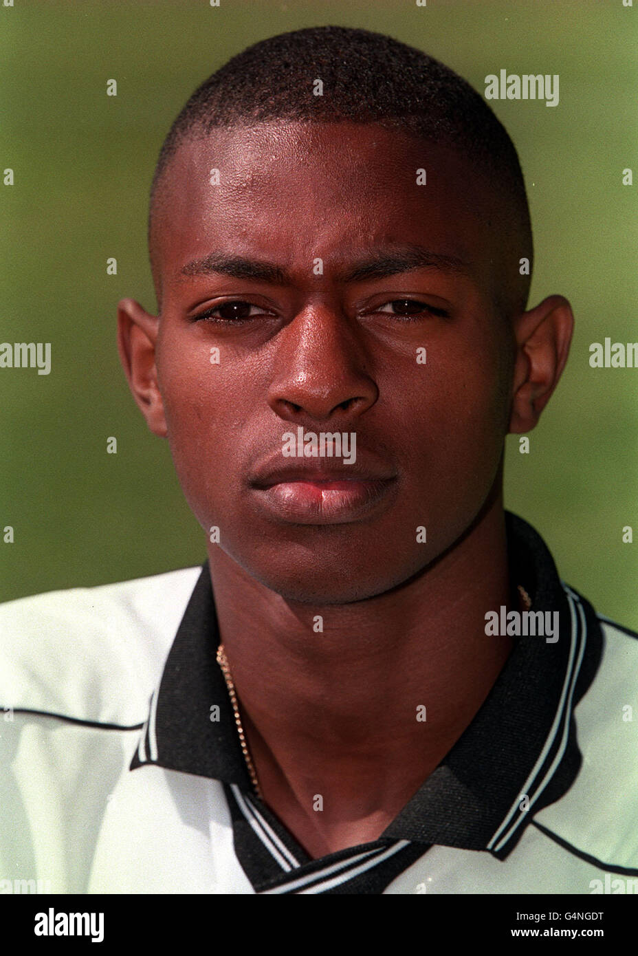 Anthony Gardner vom Port Vale Football Club, im Vale Park Stadium, Stoke on Trent. Stockfoto