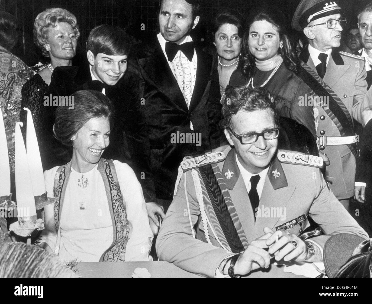 Die Hochzeit des verbannten Königs Leka I. von Albanien und seiner australischen Braut Miss Susan Cullen-ward in Biarritz, im Süden Frankreichs. Stockfoto