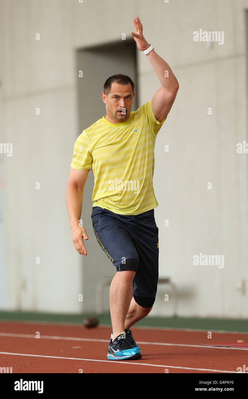 Tokio, Japan. 17. Juni 2016. Kōji Murofushi Leichtathletik: Männer Hammerwurf Training in Tokio, Japan. © YUTAKA/AFLO SPORT/Alamy Live-Nachrichten Stockfoto