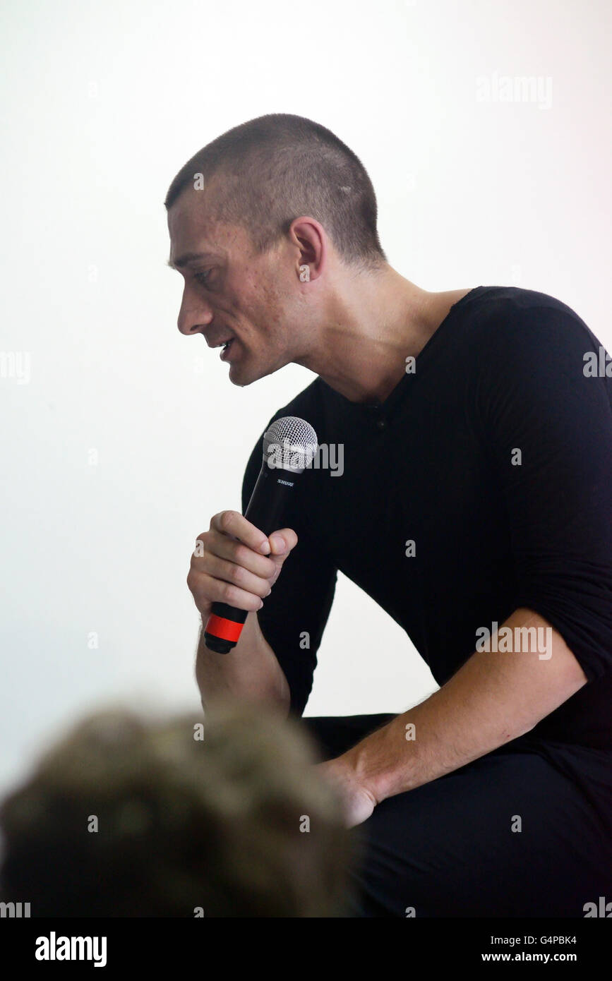 Kiew, Ukraine, 19. Juni 2016. Petr Pavlensky Künstler führt in Kiew nach seiner Entlassung aus einem russischen Gefängnis. Stockfoto