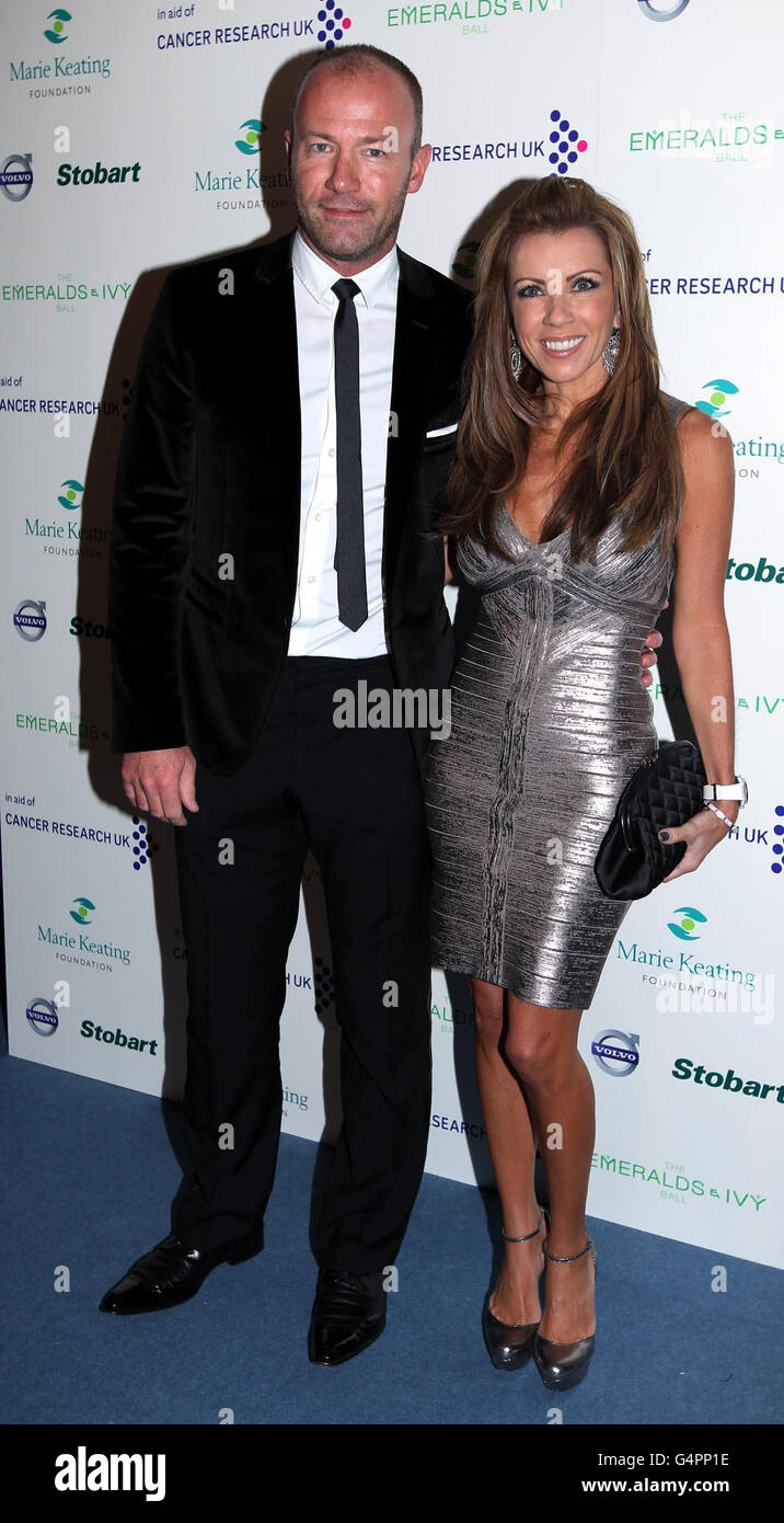 Alan Shearer Und Seine Frau Lainya Kommen Zum Emeralds And Ivy Ball Der Von Ronan Keating Fur Cancer Research Uk In Supernova In London Veranstaltet Wird Stockfotografie Alamy