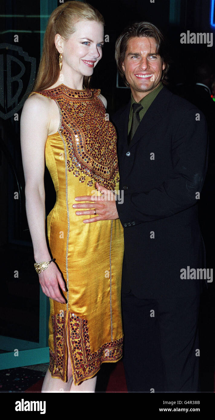 Ehemann und Ehefrau, der amerikanische Schauspieler Tom Cruise und die  australische Schauspielerin Nicole Kidman, vor der britischen Premiere  ihres neuen Films "Eyes Wide Shut" unter der Regie des verstorbenen Stanley  Kubrick im