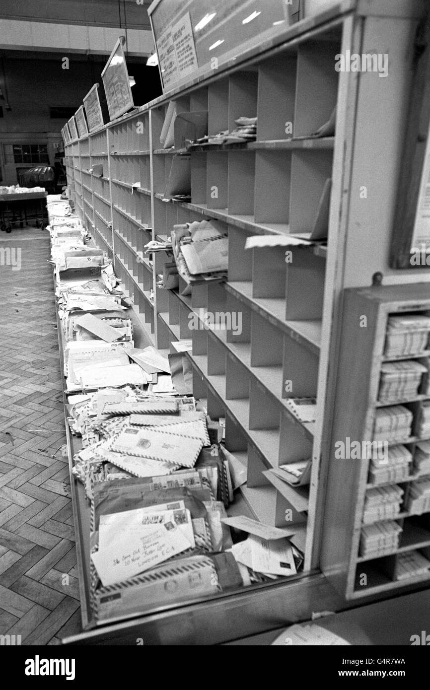 Das Empty Mount Pleasant Sortierbüro in London nach Streiks Von Postarbeitern Stockfoto