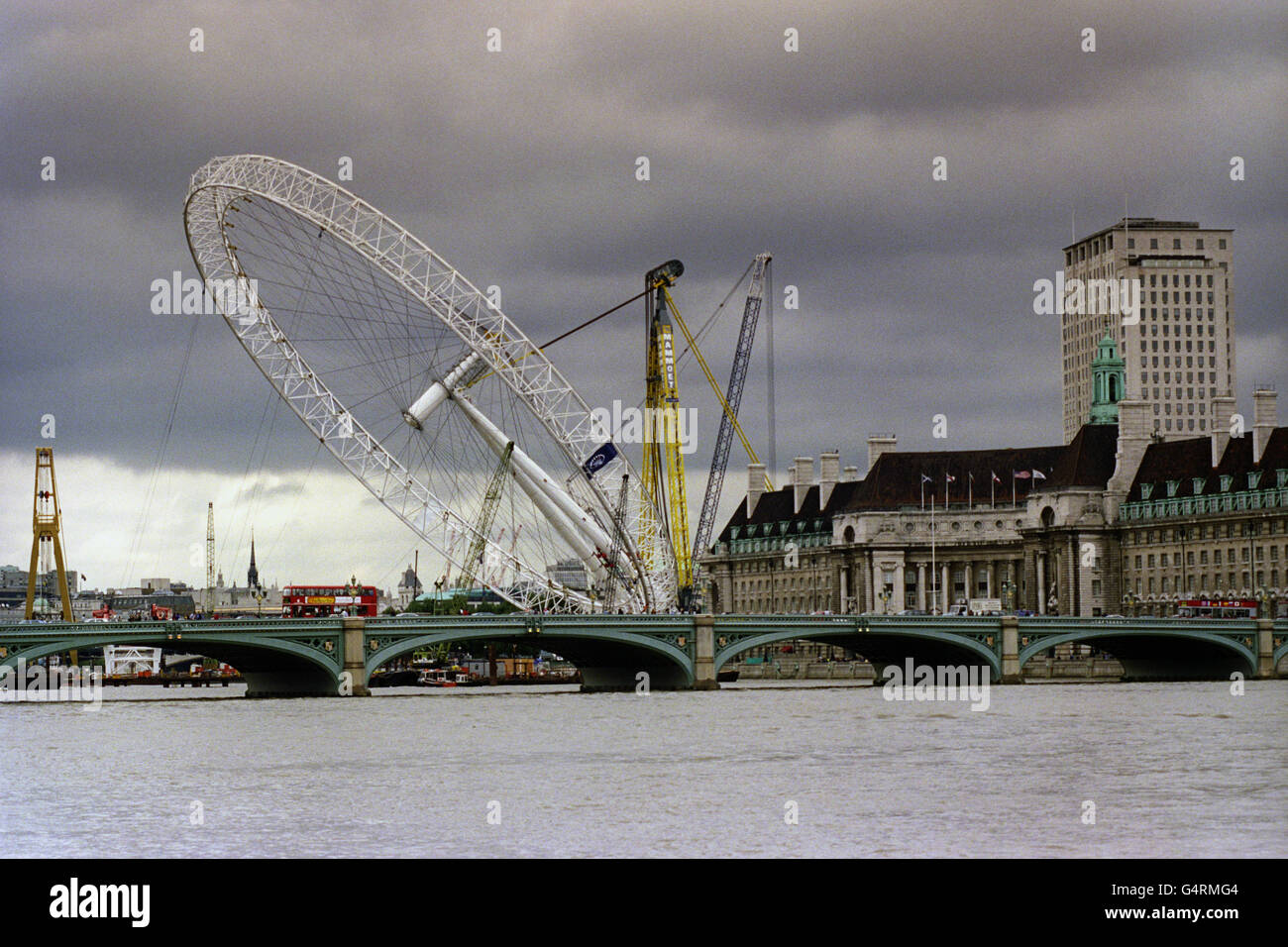 MILLENNIUM Abschleppbrille/Sonne 2 Stockfoto